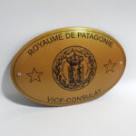 royaume-de-patagonie-vice-consulat-ovaal-matt-gold-emaille-bord-WC2